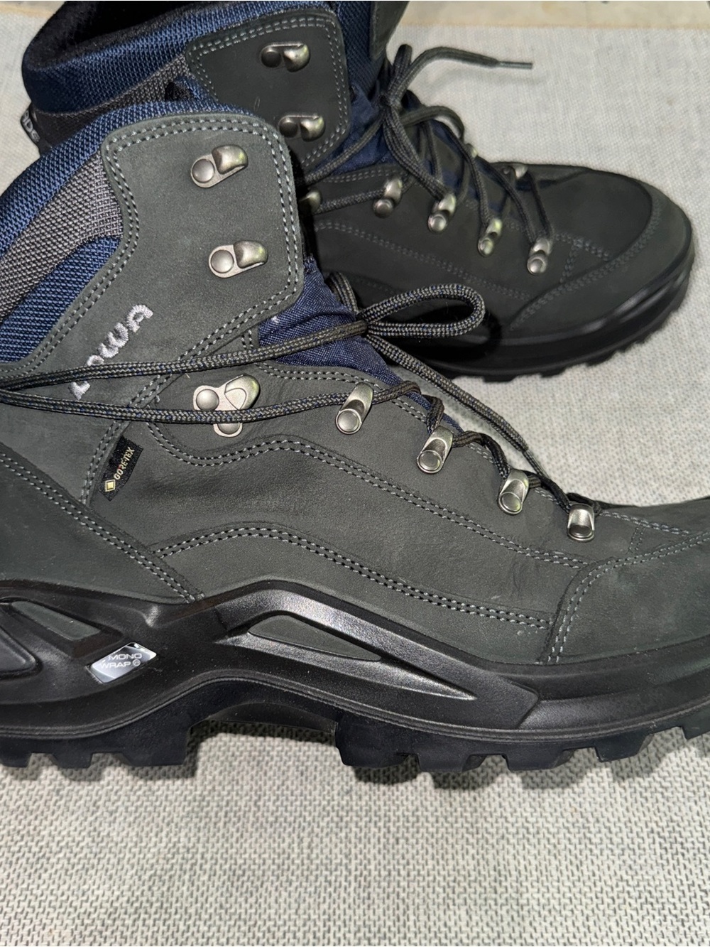 LOWA Renegade Evo GTX Mid Dark Gray Navy Blue Hiking Boots Men 11.5 Wide Worn 1X